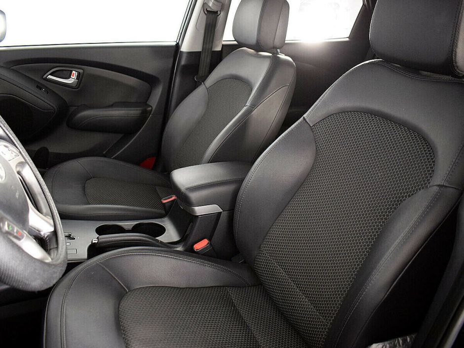 Hyundai ix35, 2.0 л, АТ, 2011 фото 2