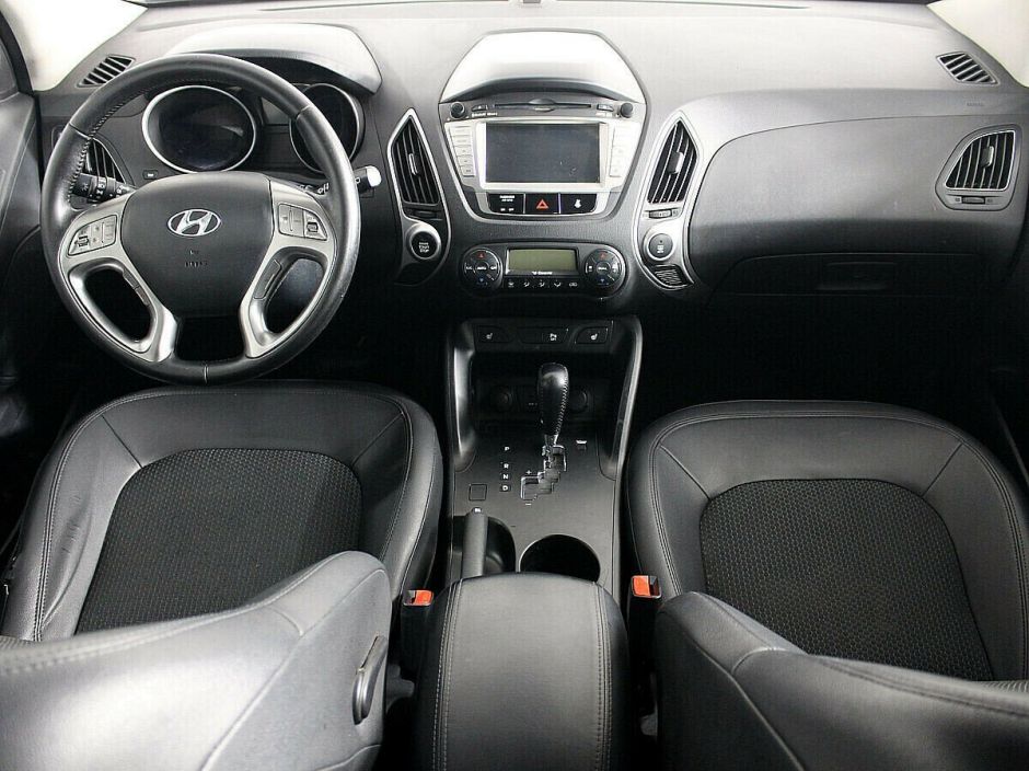 Hyundai ix35, 2.0 л, АТ, 2011 фото 8