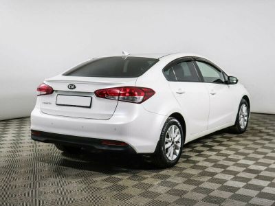 Kia Cerato, 2.0 л, АКПП, 2019 фото 5