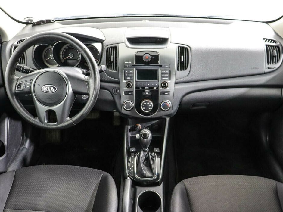Kia Cerato, 1.6 л, АТ, 2010 фото 2