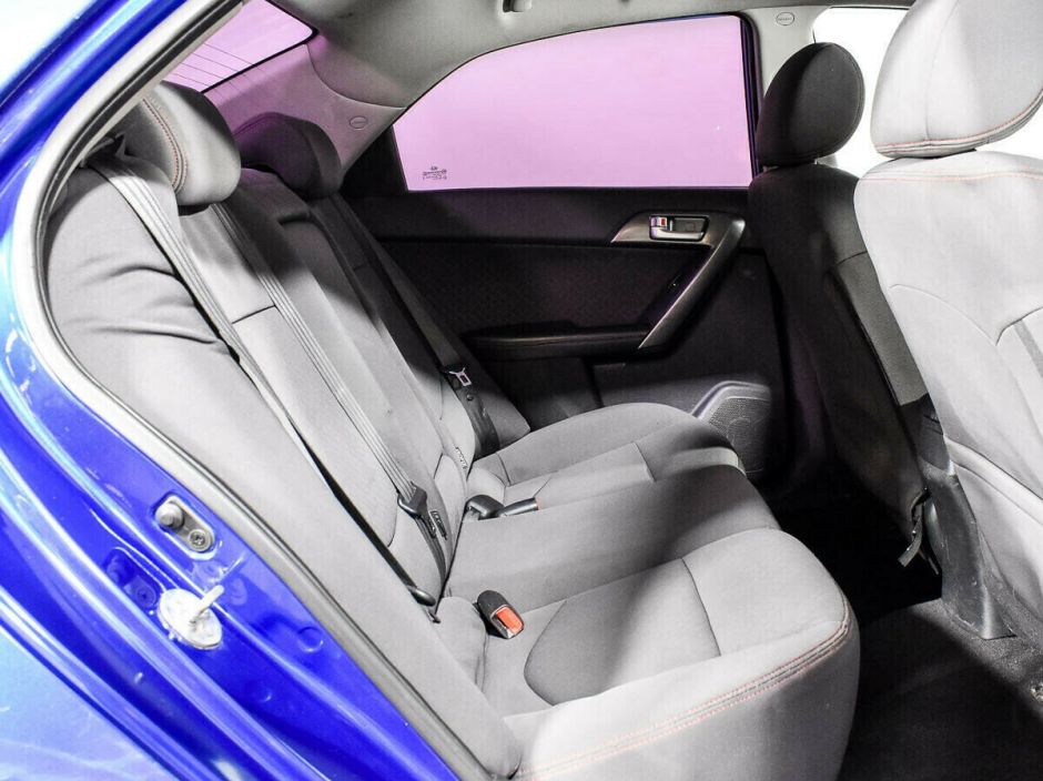 Kia Cerato, 2.0 л, АТ, 2011 фото 2