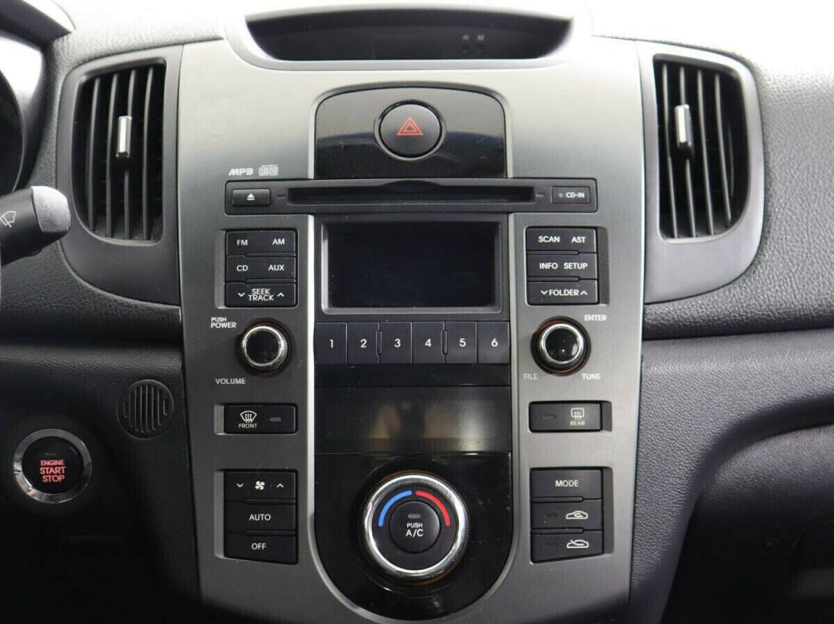 Kia Cerato, 2.0 л, АТ, 2011 фото 2