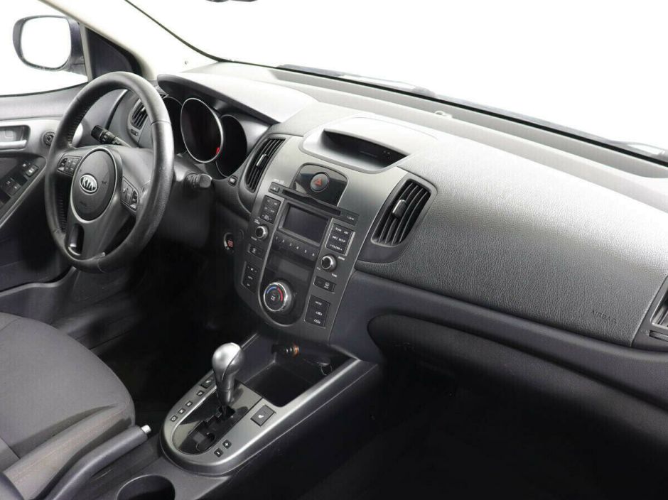 Kia Cerato, 2.0 л, АТ, 2011 фото 1
