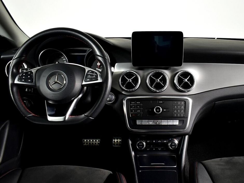 Mercedes-Benz CLA, 2.0 л, Робот, 2016 фото 8