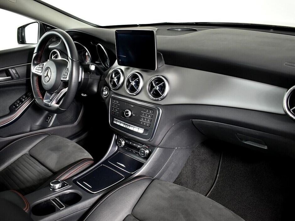 Mercedes-Benz CLA, 2.0 л, Робот, 2016 фото 2