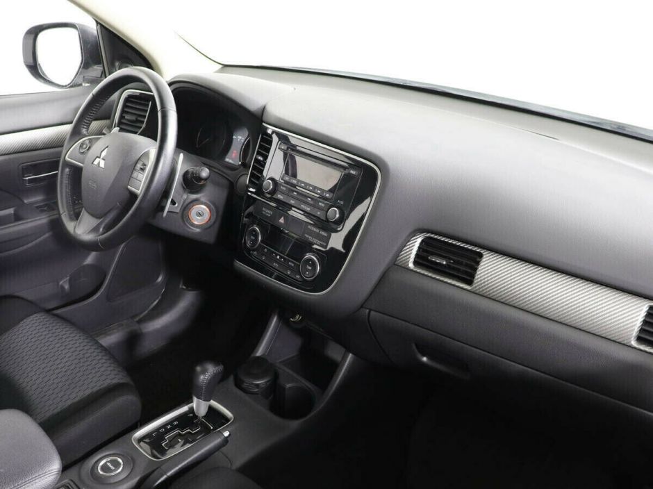 Mitsubishi Outlander, 2.0 л, Вариатор, 2014 фото 1