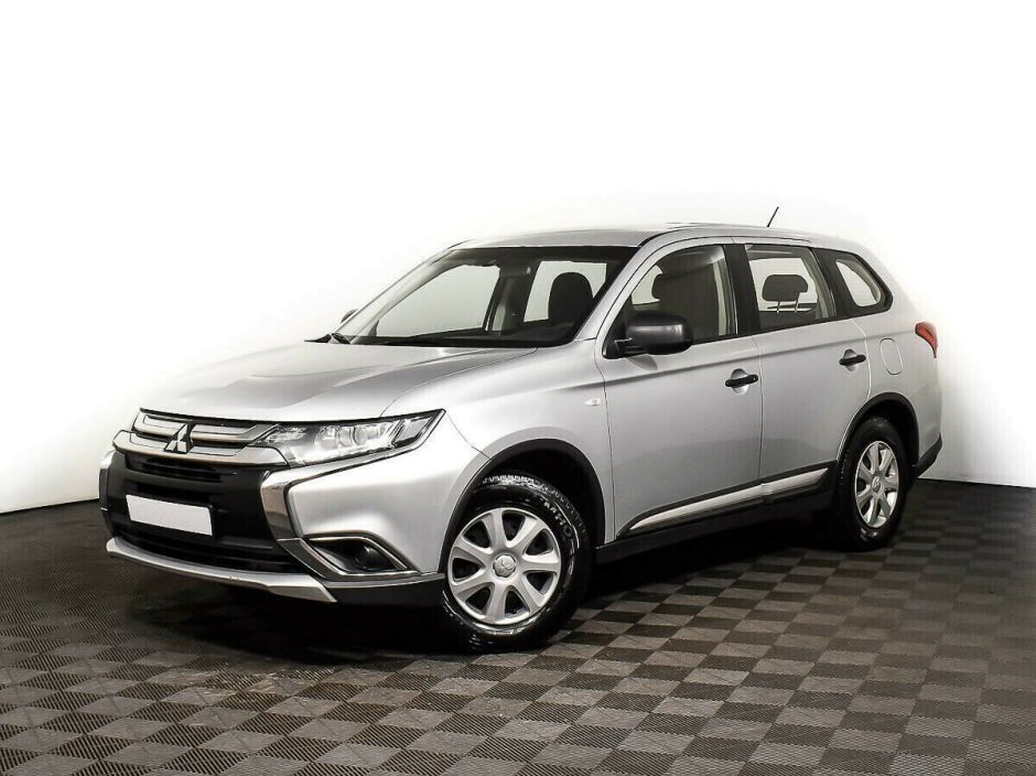 Mitsubishi Outlander, 2.0 л, Вариатор, 2015 фото 3