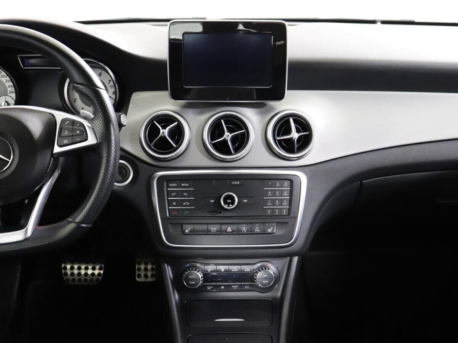 Mercedes-Benz CLA, 2.0 л, Робот, 2016 фото 9