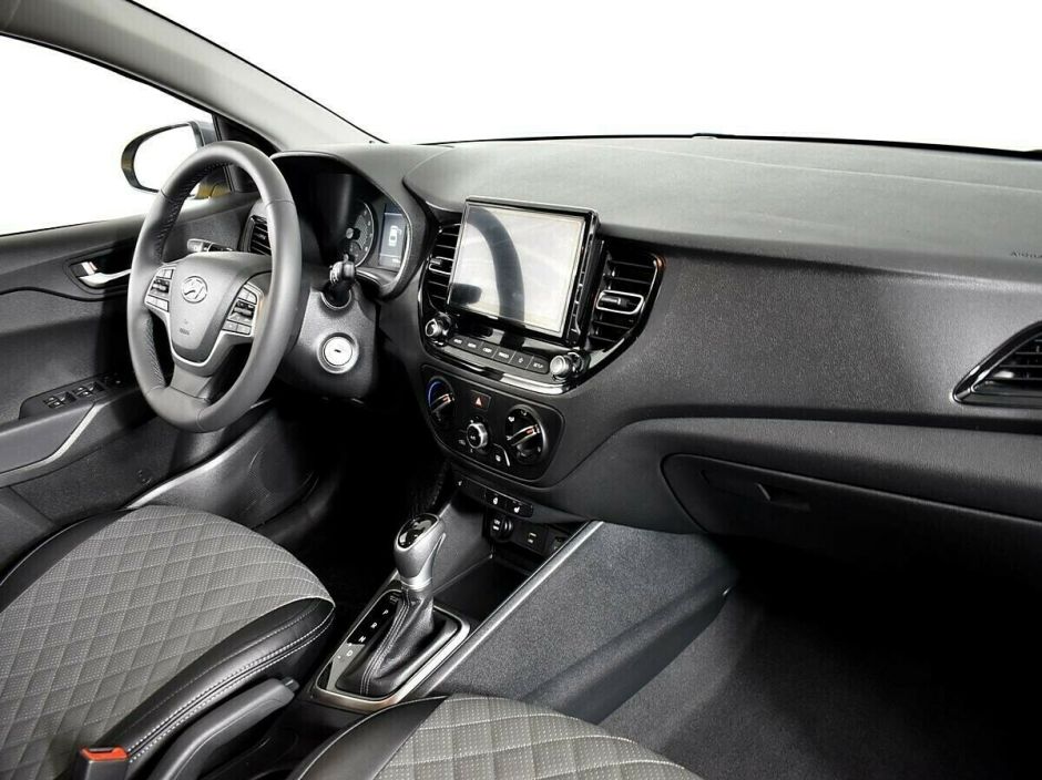 Hyundai Solaris, 1.4 л, АТ, 2021 фото 2