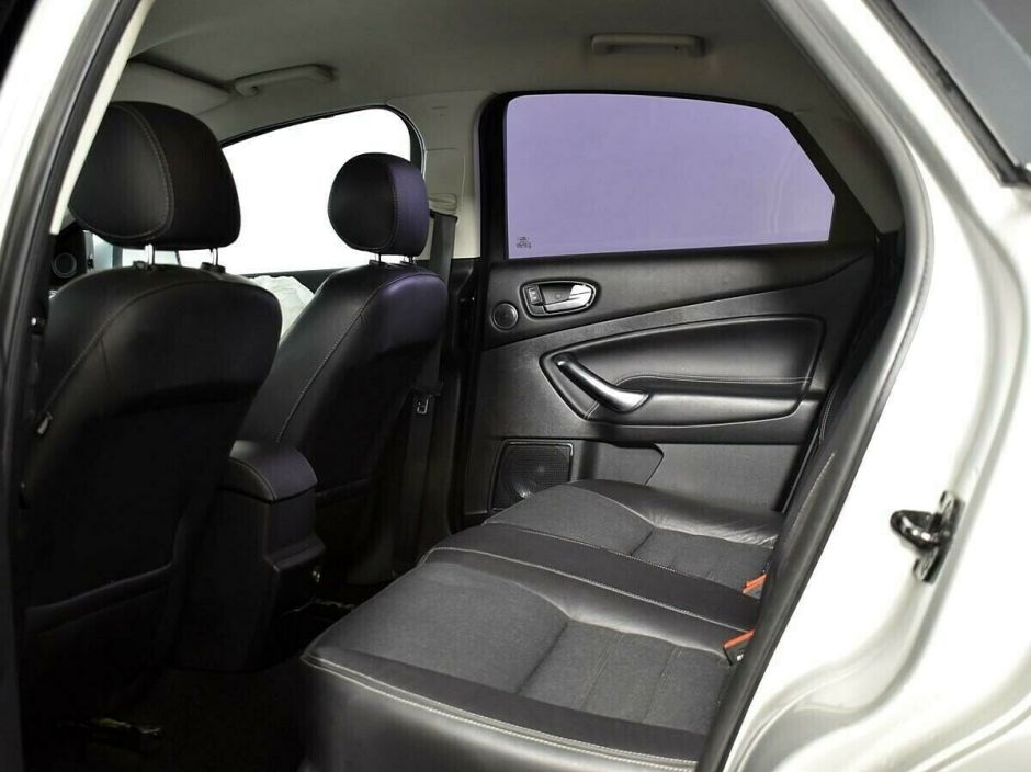 Ford Mondeo, 2.3 л, АТ, 2010 фото 1