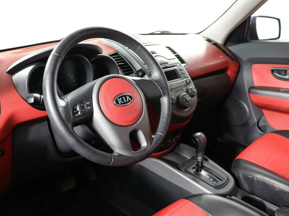 Kia Soul, 1.6 л, АТ, 2011 фото 2