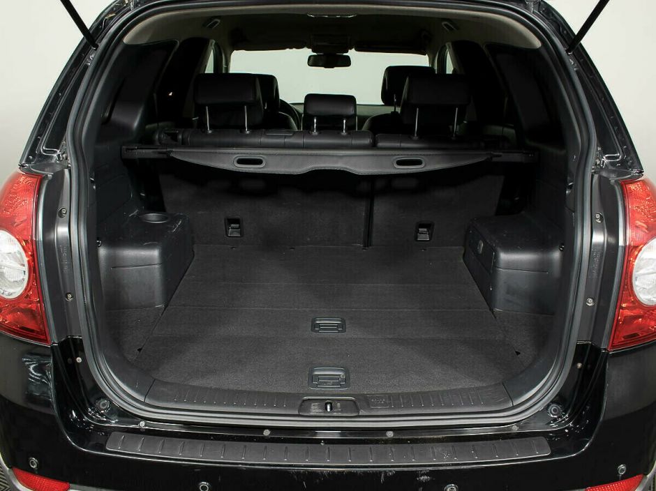 Chevrolet Captiva, 3.2 л, АТ, 2008 фото 1