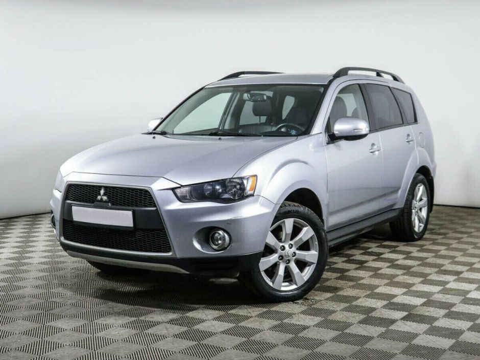 Mitsubishi Outlander, 2.4 л, Вариатор, 2011 фото 3