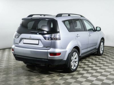 Mitsubishi Outlander, 2.4 л, CVT, 2011 фото 4