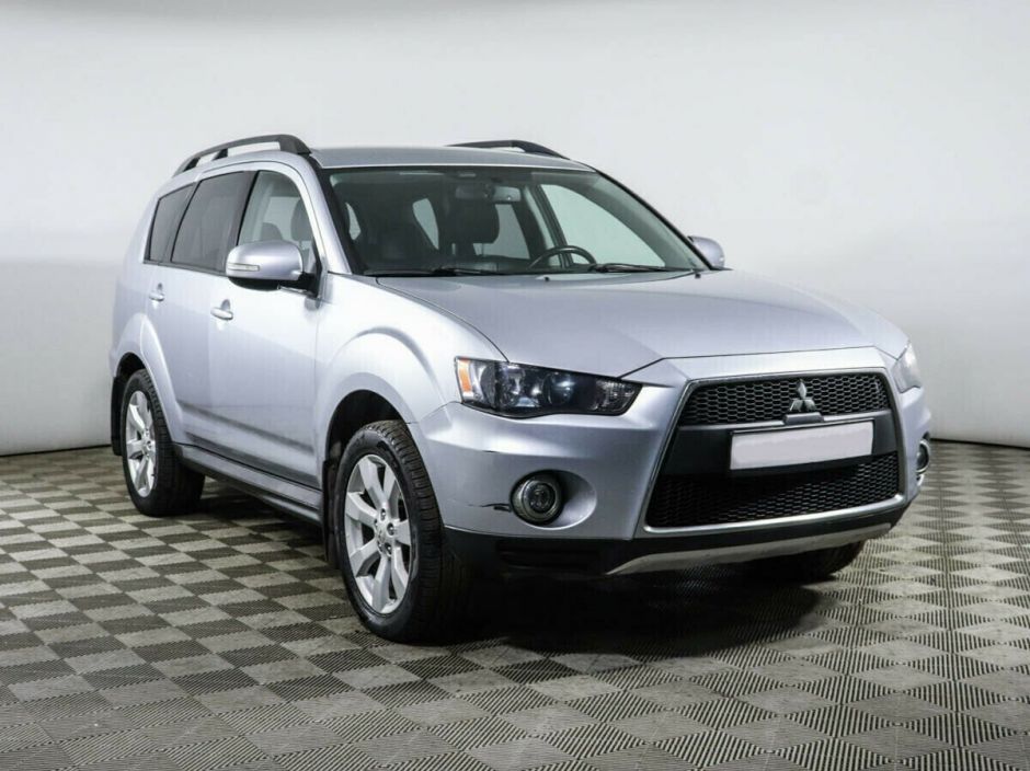 Mitsubishi Outlander, 2.4 л, Вариатор, 2011 фото 5