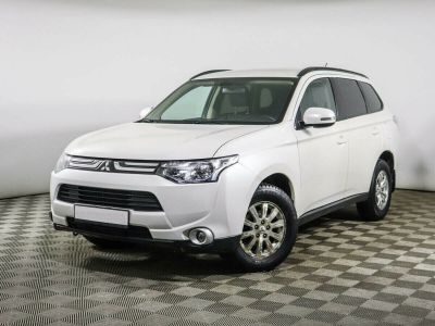 Mitsubishi Outlander, 2.0 л, CVT, 2013 фото 3