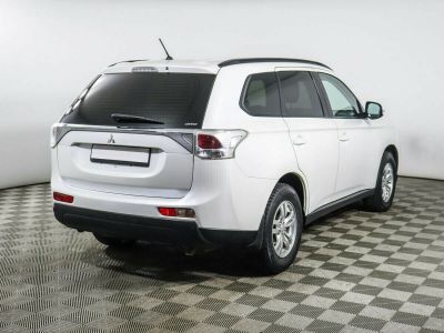 Mitsubishi Outlander, 2.0 л, CVT, 2013 фото 4