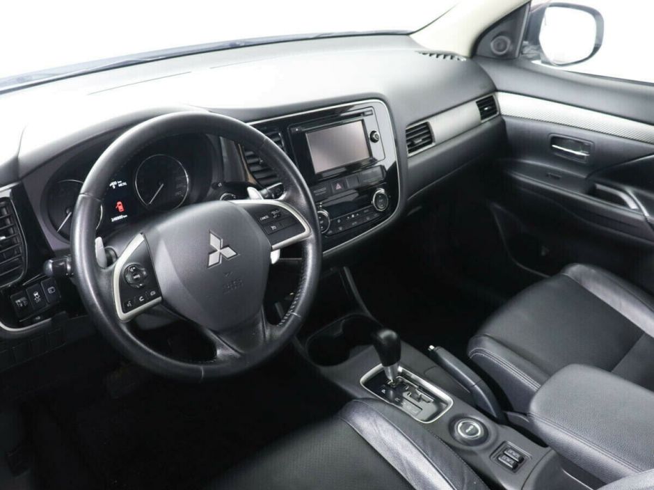 Mitsubishi Outlander, 2.4 л, Вариатор, 2013 фото 7
