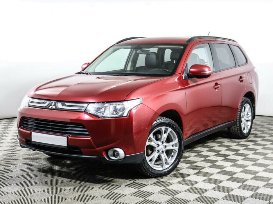 Mitsubishi Outlander, 2.0 л, Вариатор, 2014 фото 3