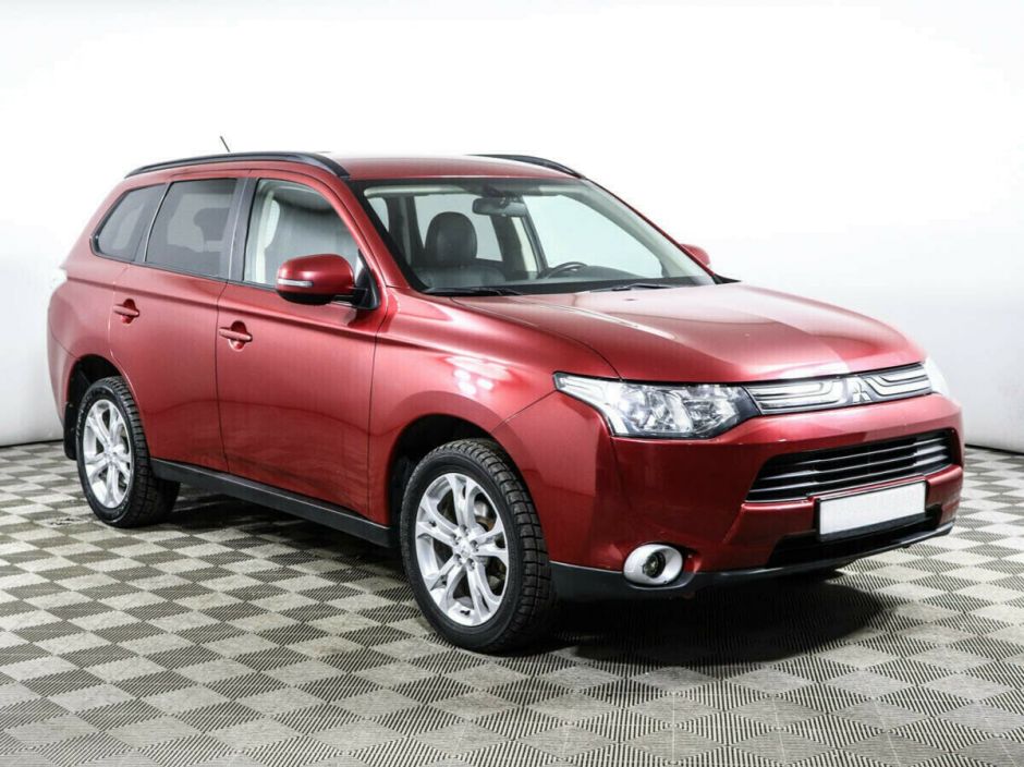 Mitsubishi Outlander, 2.0 л, Вариатор, 2014 фото 5