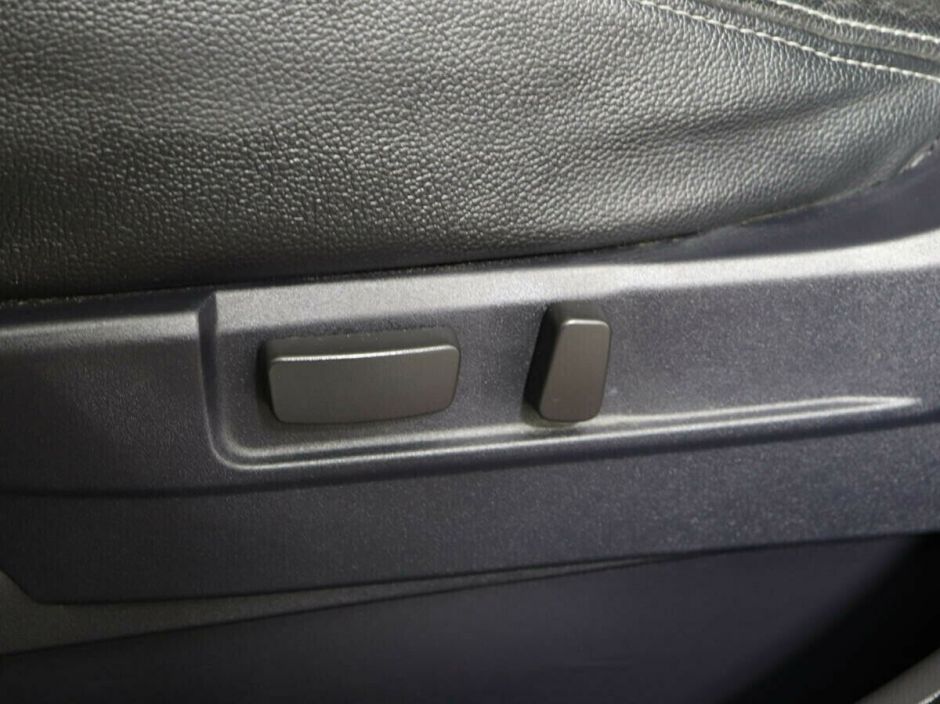 Mitsubishi Outlander, 2.0 л, Вариатор, 2014 фото 2