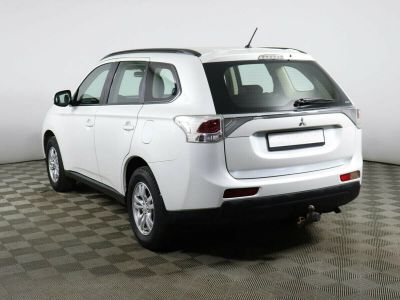 Mitsubishi Outlander, 2.0 л, CVT, 2012 фото 6