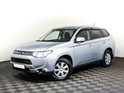 Mitsubishi Outlander, 2.0 л, CVT, 2012 фото 3