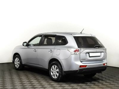 Mitsubishi Outlander, 2.0 л, CVT, 2012 фото 6