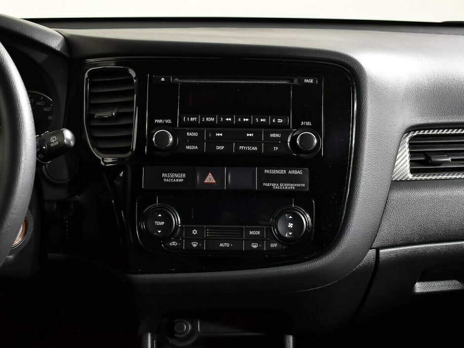 Mitsubishi Outlander, 2.0 л, Вариатор, 2012 фото 1