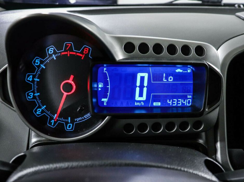 Chevrolet Aveo, 1.6 л, МТ, 2014 фото 2