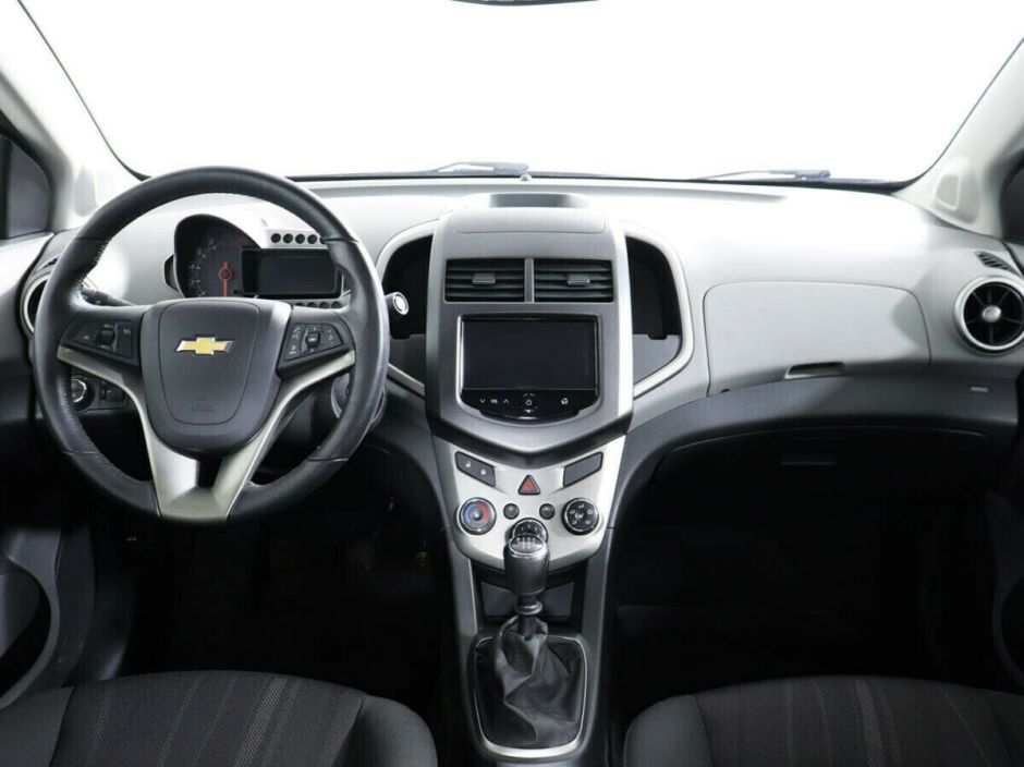 Chevrolet Aveo, 1.6 л, МТ, 2015 фото 9