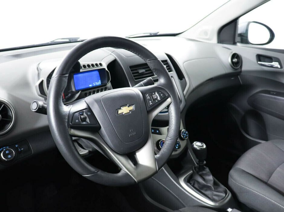 Chevrolet Aveo, 1.6 л, МТ, 2015 фото 2