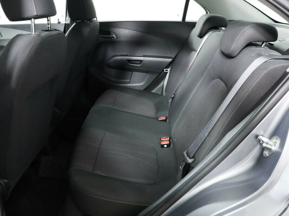 Chevrolet Aveo, 1.6 л, МТ, 2015 фото 1