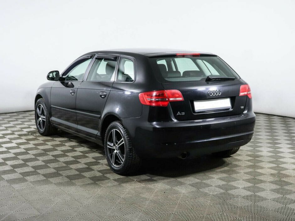 Audi A3, 1.6 л, Робот, 2010 фото 5