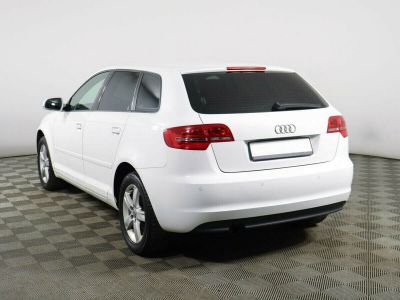 Audi A3, 1.2 л, РКПП, 2012 фото 5