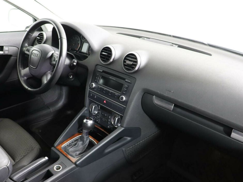 Audi A3, 1.2 л, Робот, 2012 фото 2