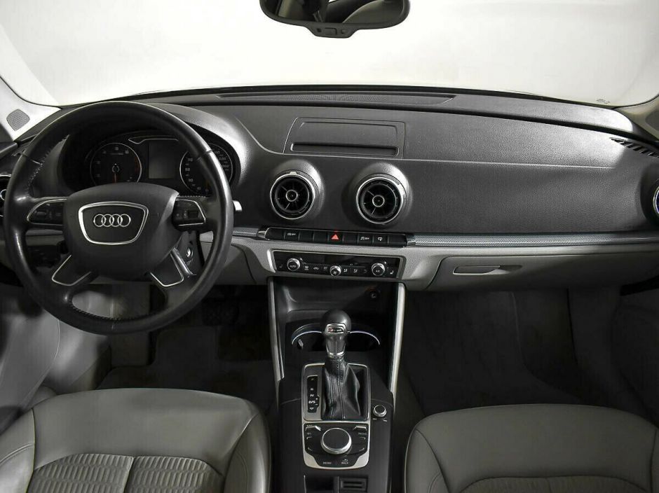 Audi A3, 1.4 л, Робот, 2015 фото 9