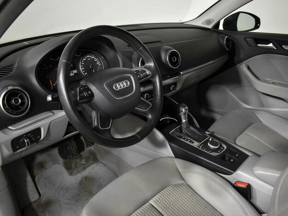 Audi A3, 1.4 л, Робот, 2015 фото 1