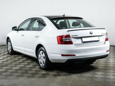 Skoda Octavia, 1.6 л, АКПП, 2015 фото 5