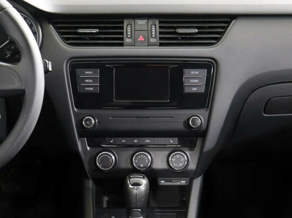 Skoda Octavia, 1.6 л, АТ, 2015 фото 1