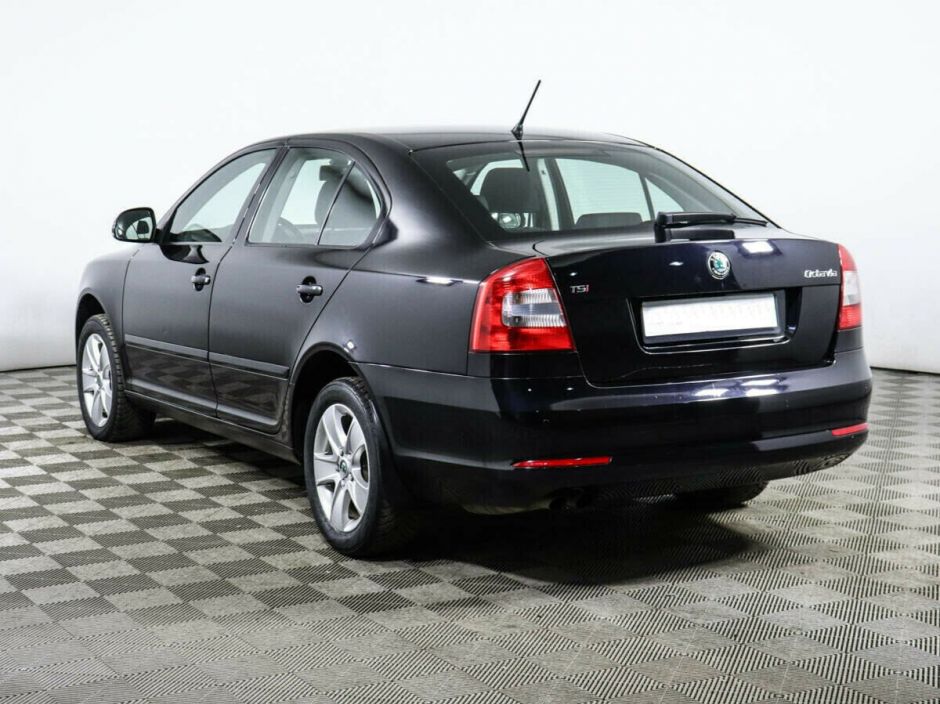 Skoda Octavia, 1.8 л, Робот, 2011 фото 5