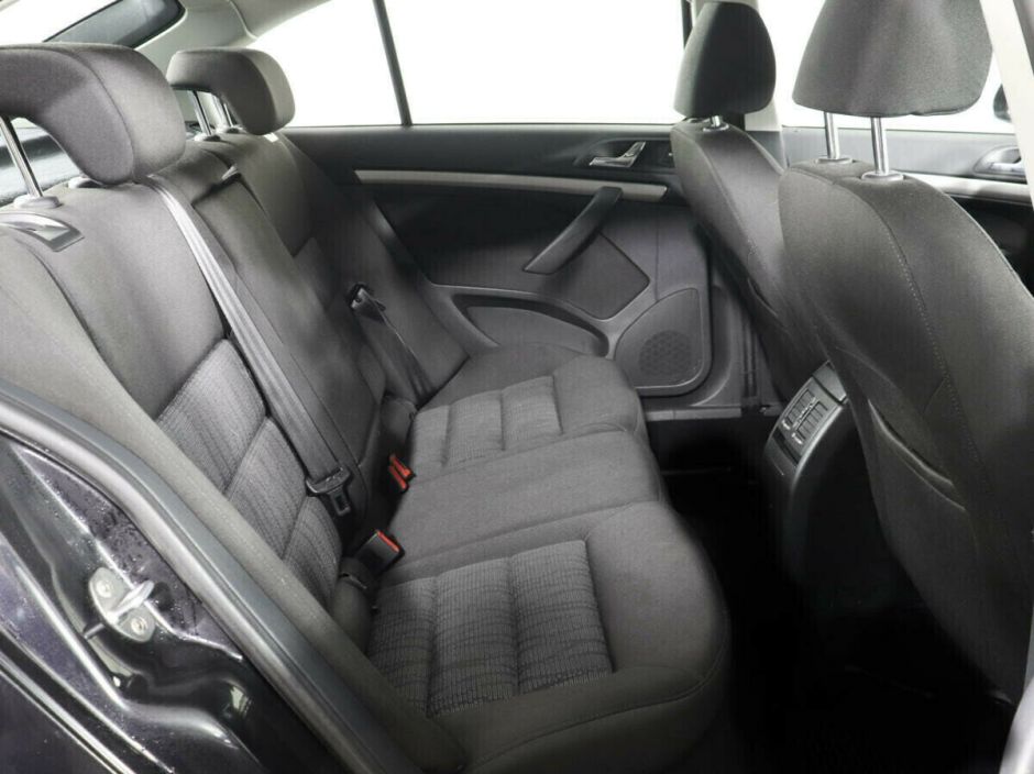 Skoda Octavia, 1.8 л, Робот, 2011 фото 1