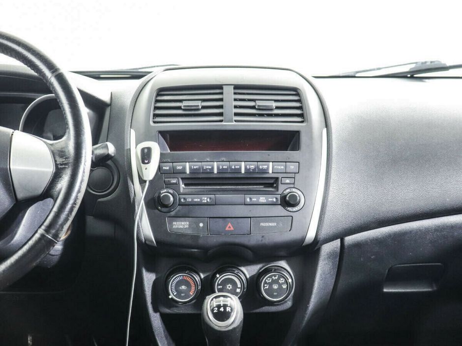 Mitsubishi ASX, 1.6 л, МТ, 2012 фото 2