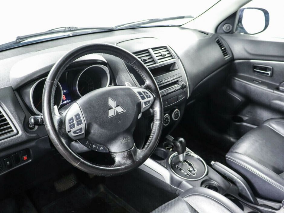 Mitsubishi ASX, 1.8 л, Вариатор, 2012 фото 2