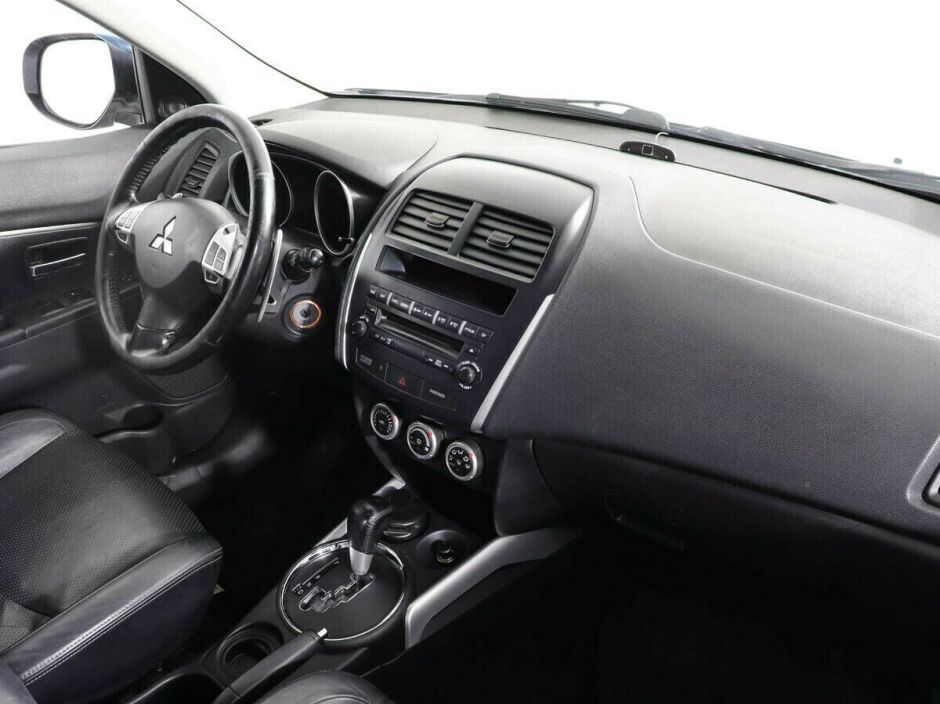 Mitsubishi ASX, 1.8 л, Вариатор, 2011 фото 7
