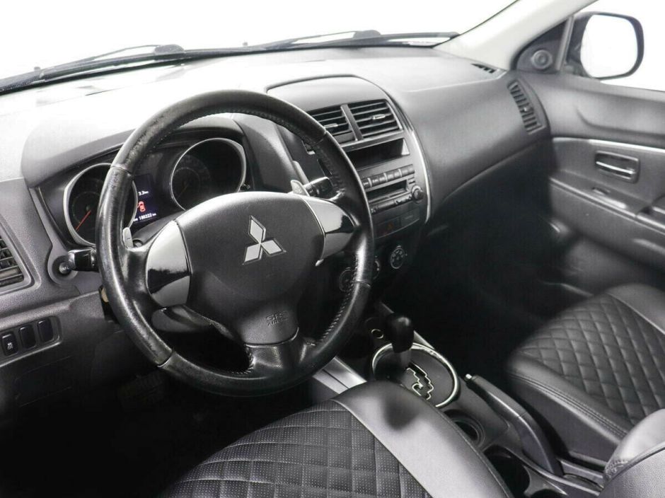 Mitsubishi ASX, 1.8 л, Вариатор, 2013 фото 7