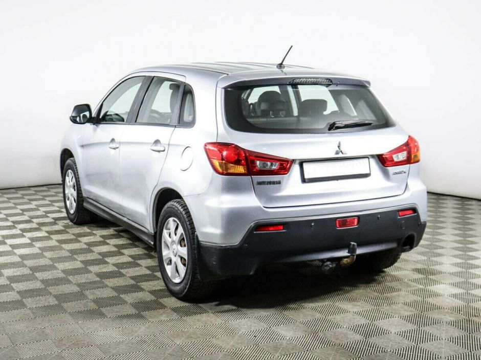 Mitsubishi ASX, 1.8 л, Вариатор, 2010 фото 5