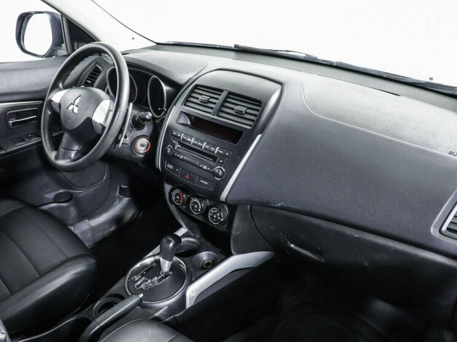 Mitsubishi ASX, 1.8 л, Вариатор, 2010 фото 8