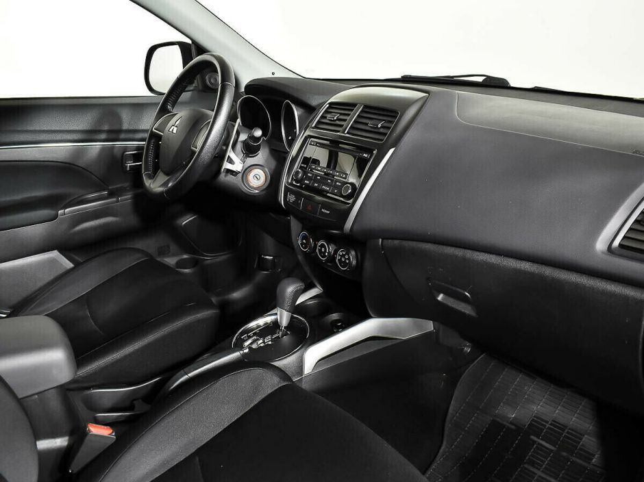 Mitsubishi ASX, 1.8 л, Вариатор, 2013 фото 7