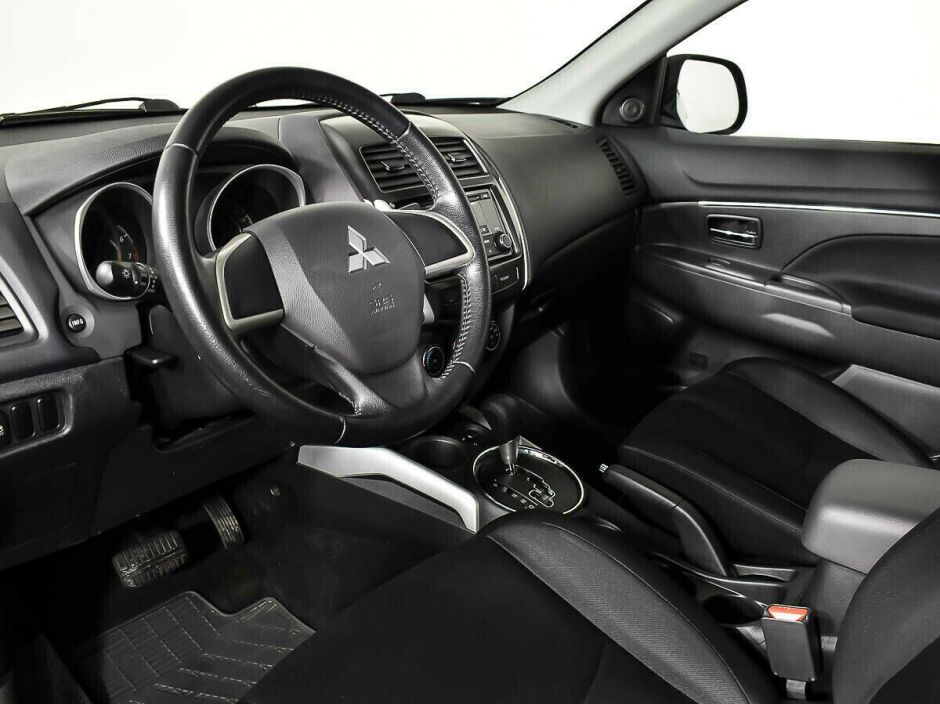 Mitsubishi ASX, 1.8 л, Вариатор, 2013 фото 8